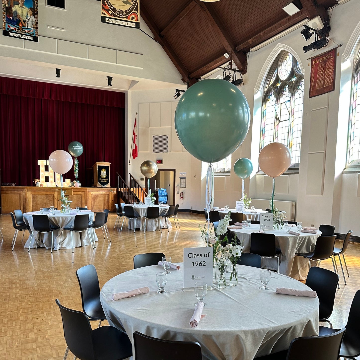 24" BALLOON CENTERPIECE