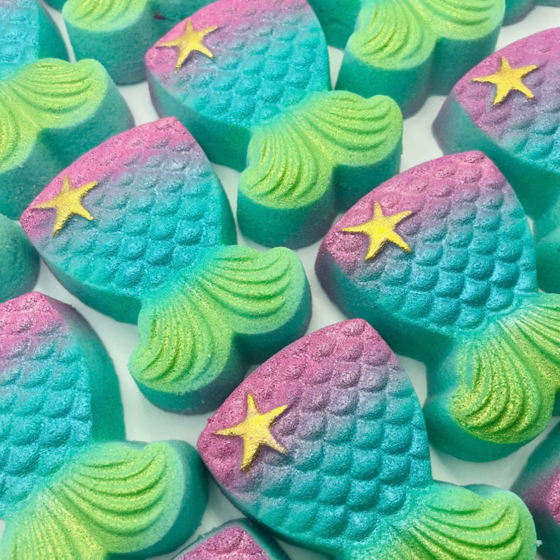 MERMAID TAIL BATH BOMB