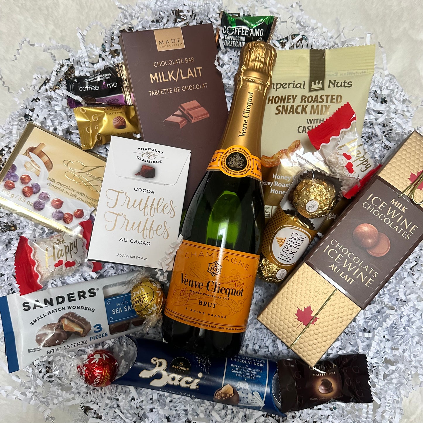 CHOCOLATE/NUTS & VEUVE CLICQUOT 375ML