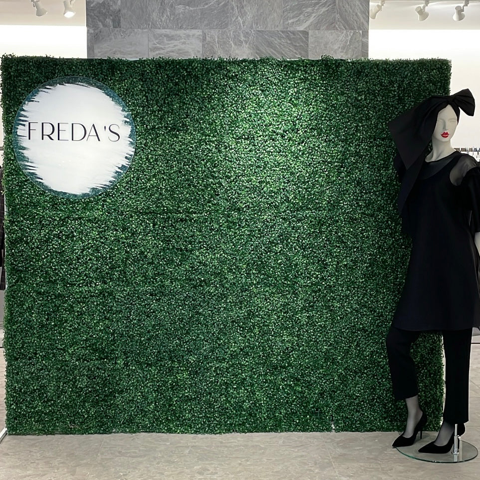 GREEN BOXWOOD BACKDROP