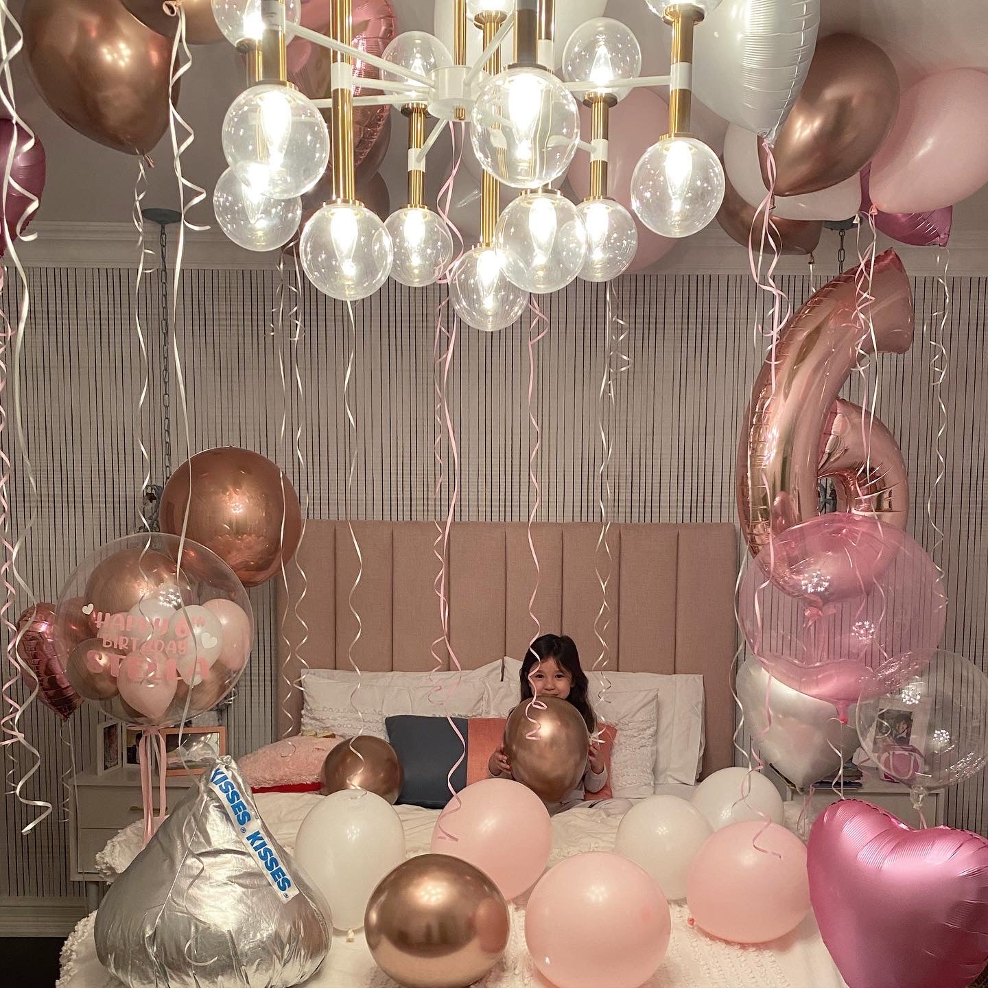 CEILING BALLOON BEDROOM SET UP 1