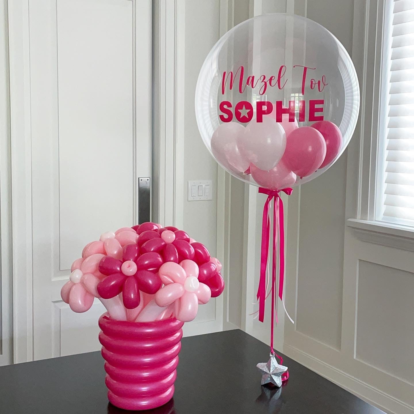 FLOWER BALLOON BOUQUET IN BALLOON VASE