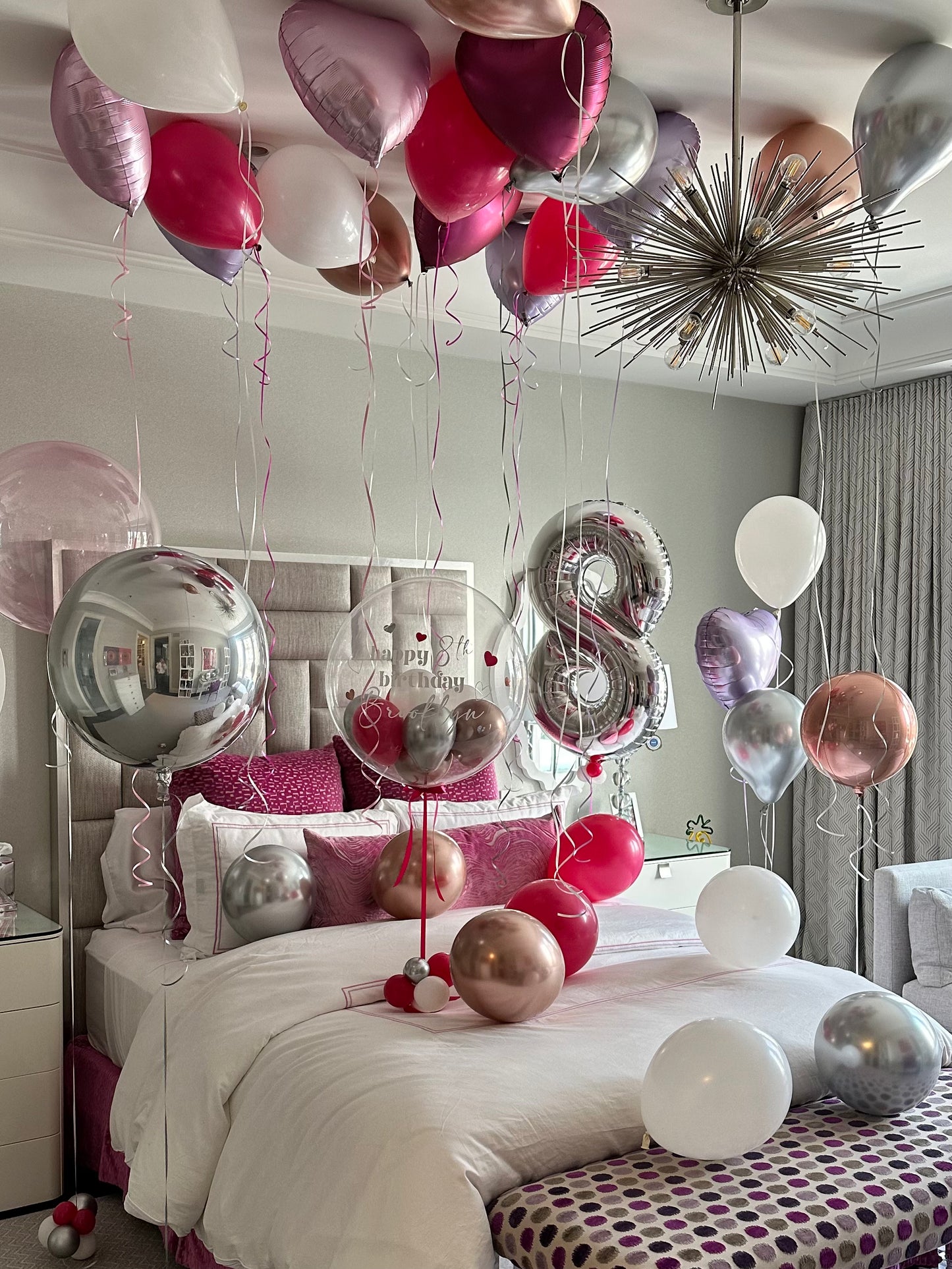 BUBBLE BALLOON WITH MINI BALLOONS - 24"