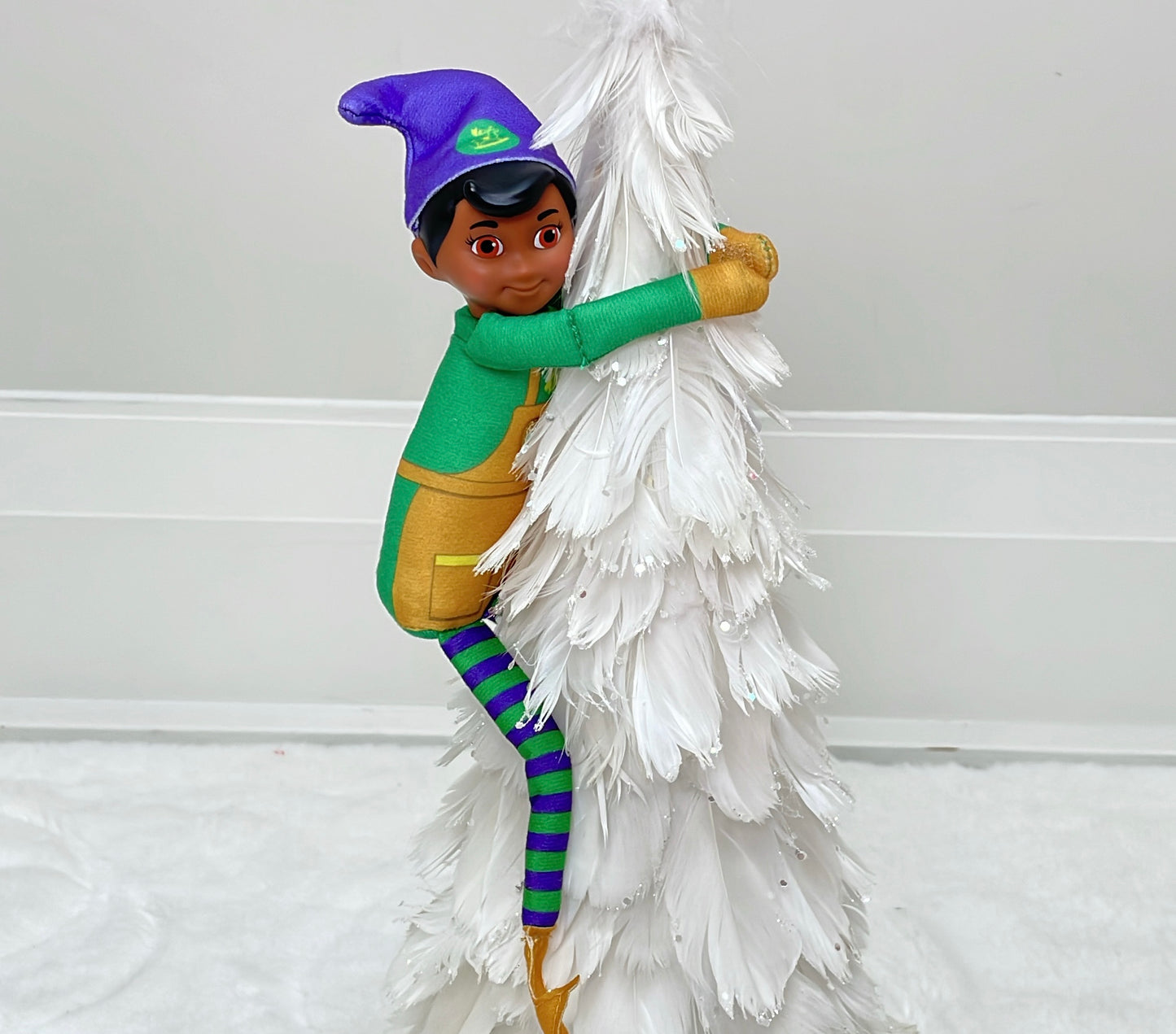 ELF MATES TOY MAKER - DARK