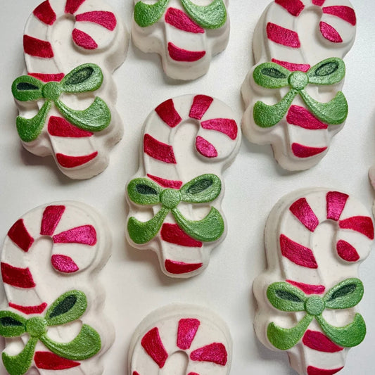 CANDY CANE BATH BOMB