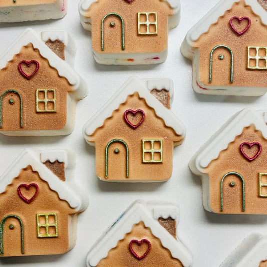 GINGERBREAD HOUSE BATH BOMB